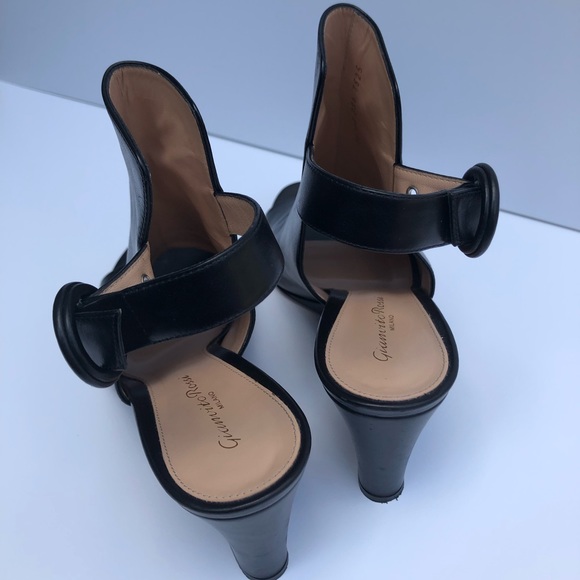 Gianvito Rossi Leather Wedge Sandals - Picture 3 of 8
